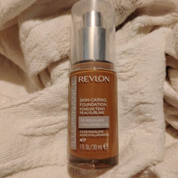 Revlon Illuminance Skin-Caring Foundation 417 Caramel 1 Fl Oz / 30 Ml - Picture 1 of 3